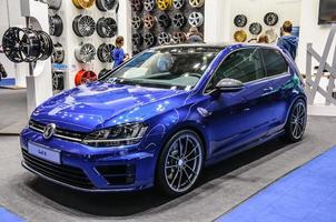 frankfurt - september 2015 vokswagen vw golf r präsentiert auf der iaa inte foto