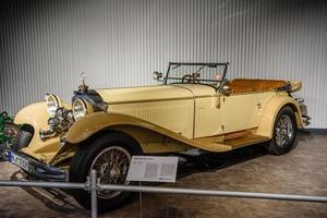 sinsheim, deutschland - mai 2022 beige mercedes benz 710 ss cabrio 1930 foto