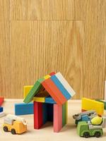 das home wood toy multi color für grundstücke und bauinhalte foto