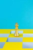 der schachspielfarbe pop art abstrakter bildhintergrund. foto