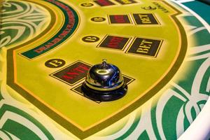 Ring auf einem Spieltisch Roulette foto