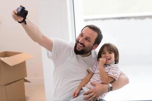 Selfie-Vater und Sohn foto