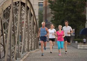 Menschengruppe Joggen foto