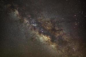Kern der Milchstraße. galaktische zentrum der milchstraße, langzeitbelichtung, mit korn foto