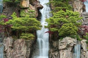 wasserfall im anyang bunkan park, korea foto