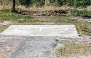 Hubschrauberlandeplatz aus Beton. foto