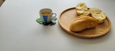 Frühstück mit den Eltern und Kaffee mit ausgewählten Bohnen foto