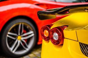 deutschland, fulda - jul 2019 rückleuchten des gelben ferrari f430 typ f131 cabrio ist ein sportwagen des italienischen automobilherstellers ferrari von 2004 bis 2009 als nachfolger des ferrari foto