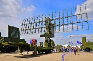 moskau, russland - aug 2015 mobiles radar vorgestellt auf der 12. ma foto