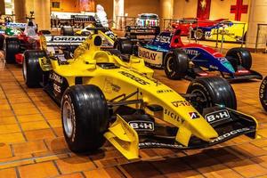 fontvieille, monaco - juni 2017 gelbe formel 1 f1 im monaco top cars collection museum foto