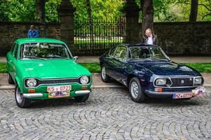 Fulda, Deutschland - Mai 2013 Ford Escort 1100 l und Lancia Fulvia foto