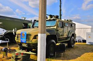 Moskau, Russland - August 2015 Aufklärungsfahrzeug Kamaz-53949 pr foto