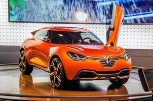 moskau, russland – august 2012 renault captur concept präsentiert als weltpremiere auf dem 16. internationalen automobilsalon mias moskau am 30. august 2012 in moskau, russland foto