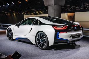 frankfurt - september 2015 bmw i8 präsentiert auf der iaa international mot foto