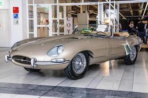 frankfurt - september 2015 jaguar e-type cabrio 1963 präsentiert auf der ia foto