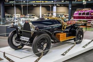 sinsheim, deutschland - mai 2022 schwarzer bugatti typ 30 1926 foto