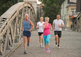 Menschengruppe Joggen foto