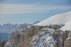 Winterlandschaft mit Sesselliftkabine foto