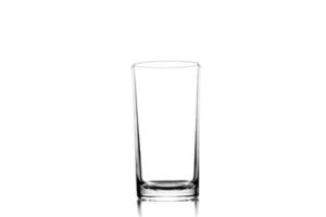 leeres Glas Wasser auf weißem Hintergrund. foto