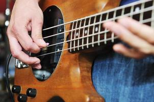 Musikband hat Training in der Garage foto