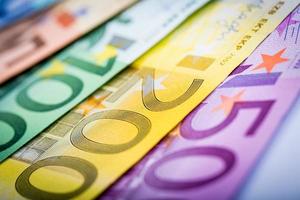 Nahaufnahme von Euro-Banknoten