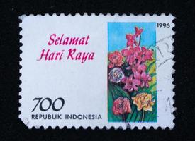 sidoarjo, jawa timur, indonesien, 2022 - philatelie, eine sammlung von briefmarken zum thema rosen foto