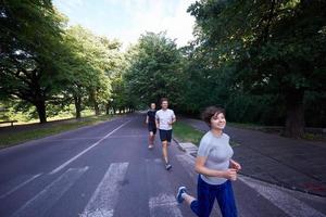 Menschengruppe Joggen foto