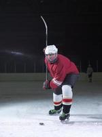 Eishockeyspieler in Aktion foto