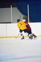 Eishockeyspieler in Aktion foto