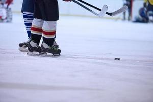 Eishockeyspieler in Aktion foto