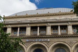 paris - 7. juni 2022 - historisches gebäude in paris frankreich foto