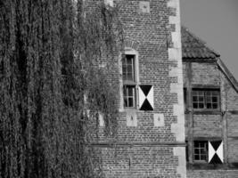 Altes Schloss im deutschen Münsterland foto