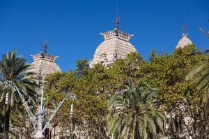 Gebäudefassaden von großem architektonischem Interesse in der Stadt Barcelona - Spanien foto