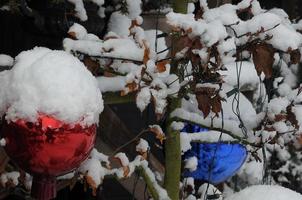 Winterzeit in einem deutschen Garten foto