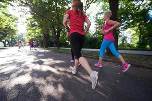 Menschengruppe Joggen foto