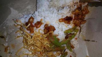 nasi bungkus, Essen der einfachen Leute. foto
