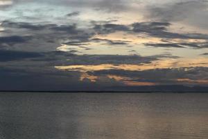 schöner See am Nachmittag foto