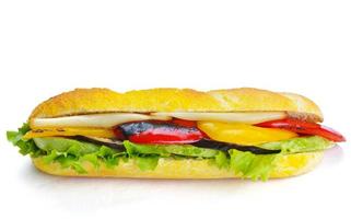 Sandwich auf einer weißen Fläche foto