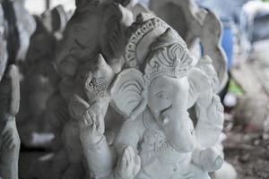 glückliches ganesh chaturthi festival, lord ganesha statue foto