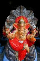 glückliches ganesh chaturthi festival, lord ganesha statue foto