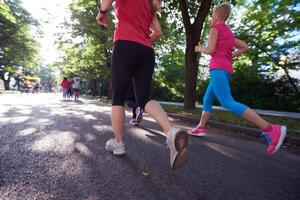 Menschengruppe Joggen foto