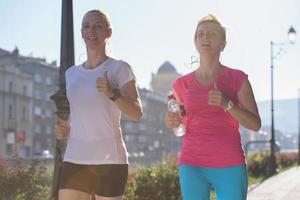 Freundinnen joggen foto