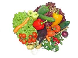 frisches Gemüse im Korb foto