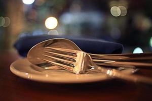 Essen im Restaurant, Tisch, Hintergrund foto