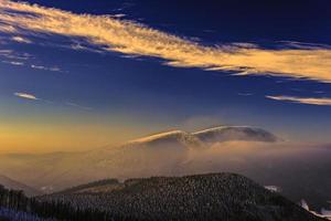 Berge in den Beskiden foto