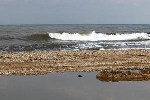 Mittelmeerküste im Norden Israels. foto