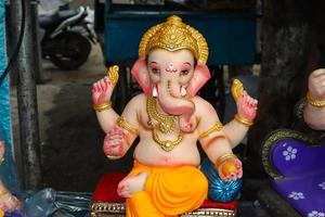 glückliches ganesh chaturthi, hindu-gott ganesha. foto