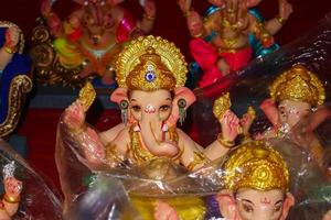 glückliches ganesh chaturthi, hindu-gott ganesha. foto