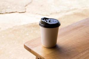 Kaffeetasse und Kaffeebohnen foto
