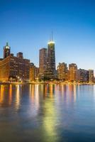 Blick auf die Skyline der Innenstadt von Chicago foto